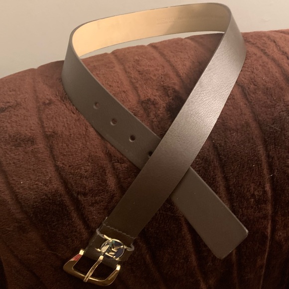 Michael Kors Accessories - NWT Michael Kors Brown belt size M